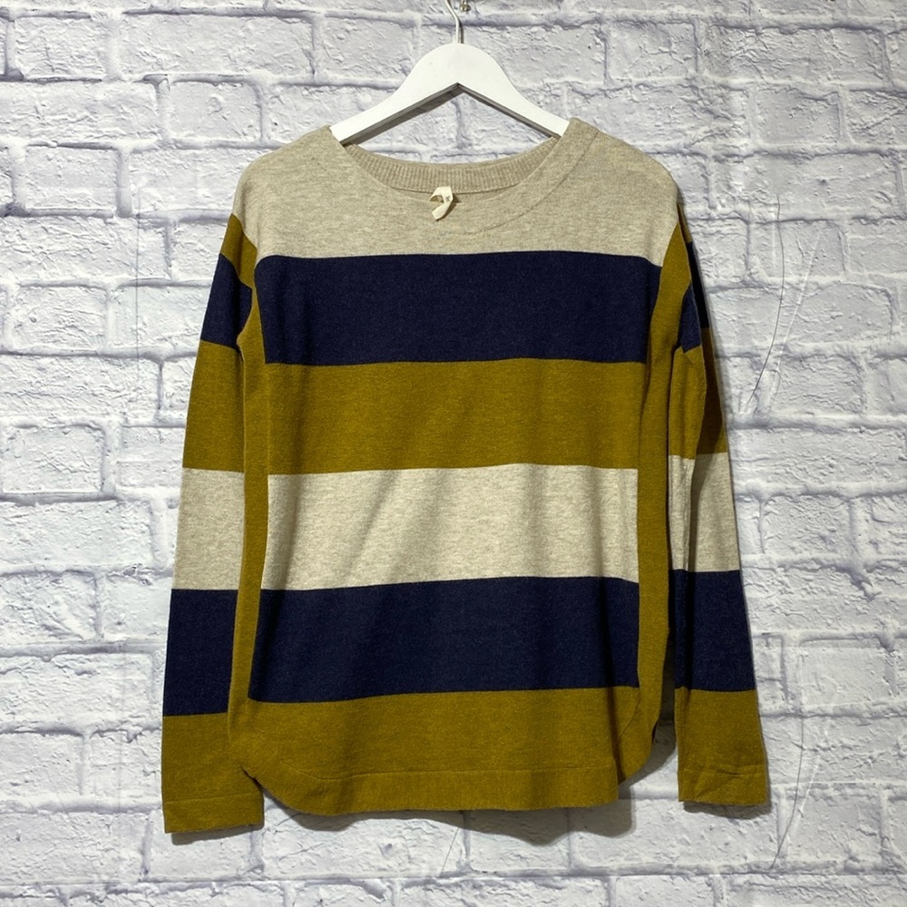 Teeberry & weave light sweater